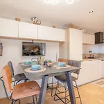 Les Coteaux De La Nartelle-30 By Interhome アパート