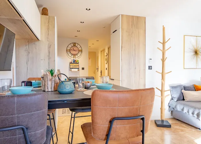 Les Coteaux De La Nartelle-30 By Interhome *